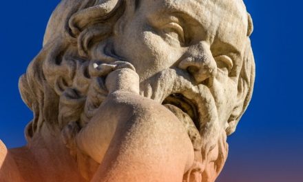 SÓCRATES: EL PARTO DE LA VERDAD Y EL PRECIO DE LA SABIDURÍA