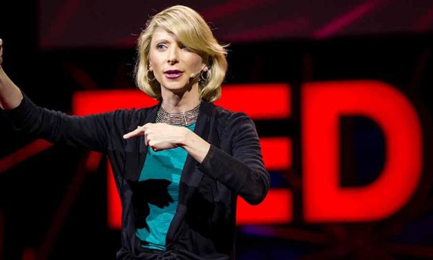 El lenguaje corporal moldea nuestra identidad – Amy Cuddy